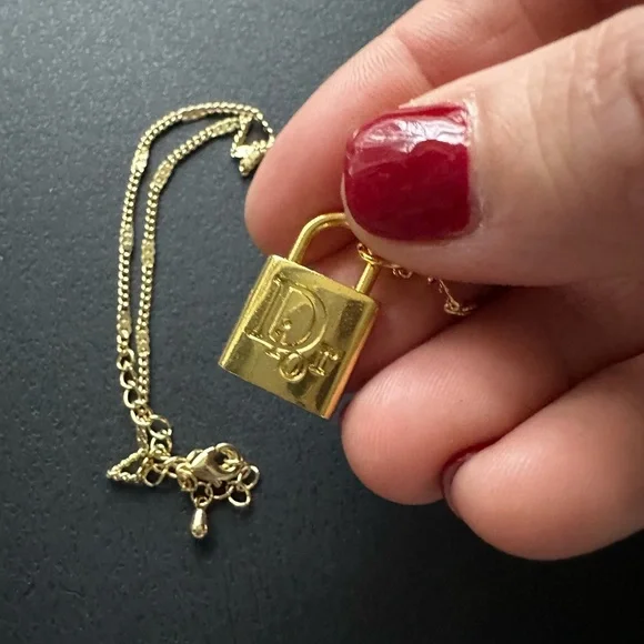 DIOR Lock 🔒 charm/pendant 15 MM BRIGHT GOLD DOUBLE SIDED